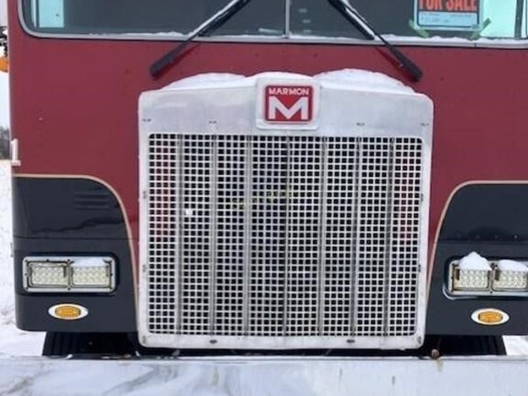 1983-marmon-110p-cab-over-engine-semi-truck-image-23