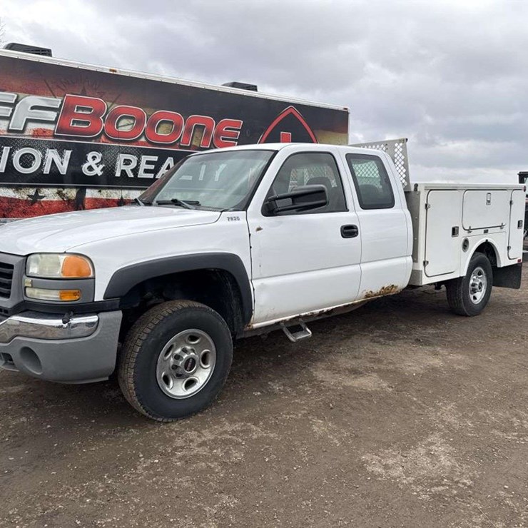 2005 GMC SIERRA 2500