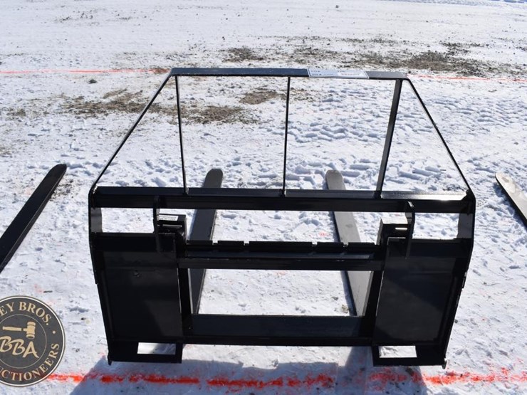 agt-industrial-pallet-fork-attachment-41888-image-2