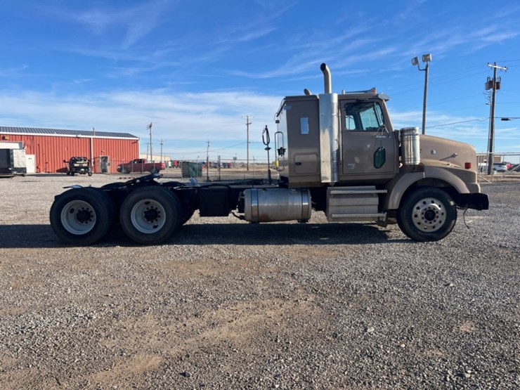 2012-western-star-4900-image-4