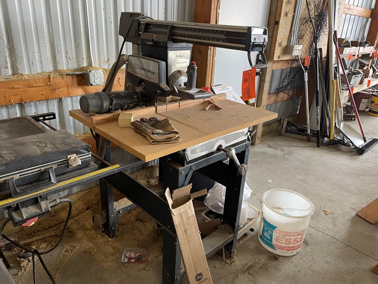 #7593-•-10"-wards-powr-kraft-radial-arm-saw-image-1