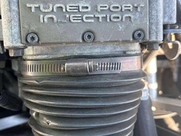 1989-corvette-convertible-image-10