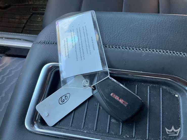 2024-gmc-yukon-denali-image-60