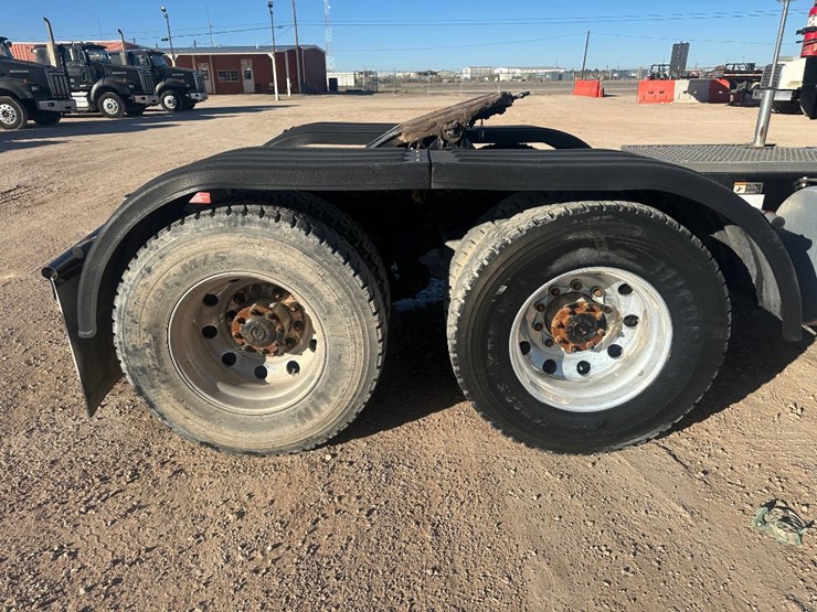 2015-western-star-4900-image-6