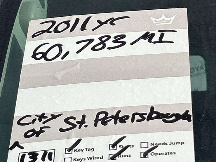 2011-ford-e350-image-30