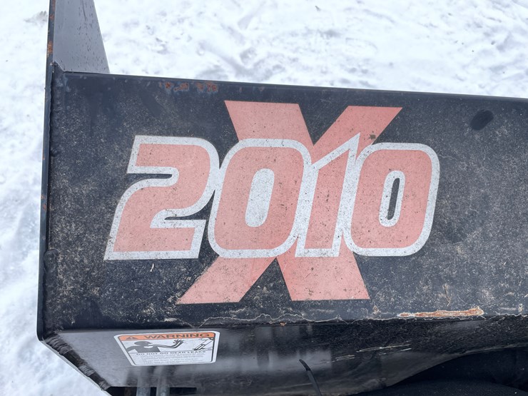 #7557-•-2010x-front-mount-snowblower-image-5