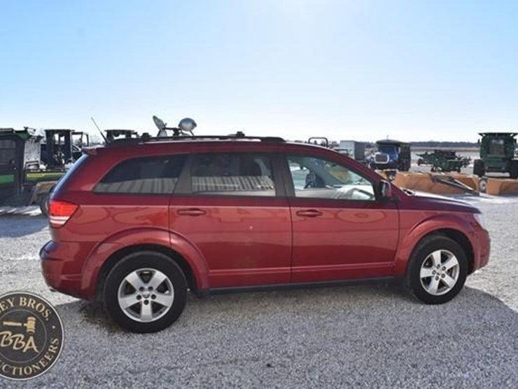 2010-dodge-journey-sxt-image-14