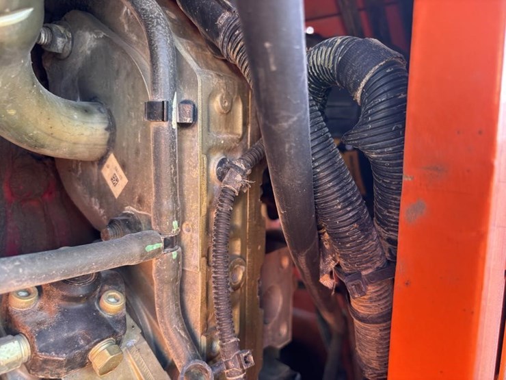 2017-jlg-8042-image-43