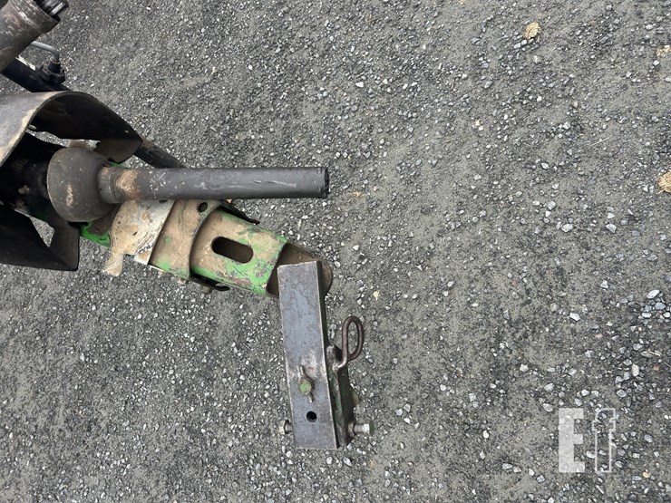 john-deere-820-image-3