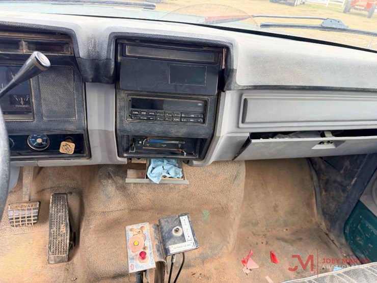 1995-ford-f-series-water-truck-image-18