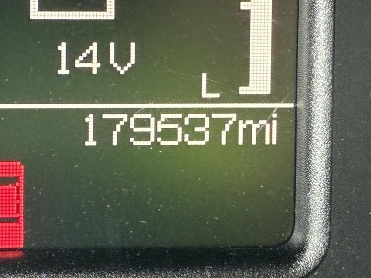 2018-dodge-2500-image-15