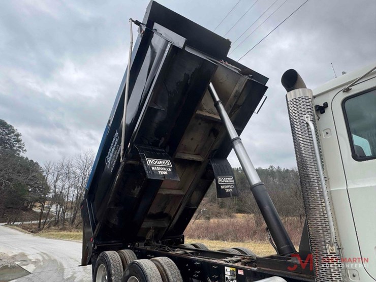 2014-mack-granite-gu713-image-22