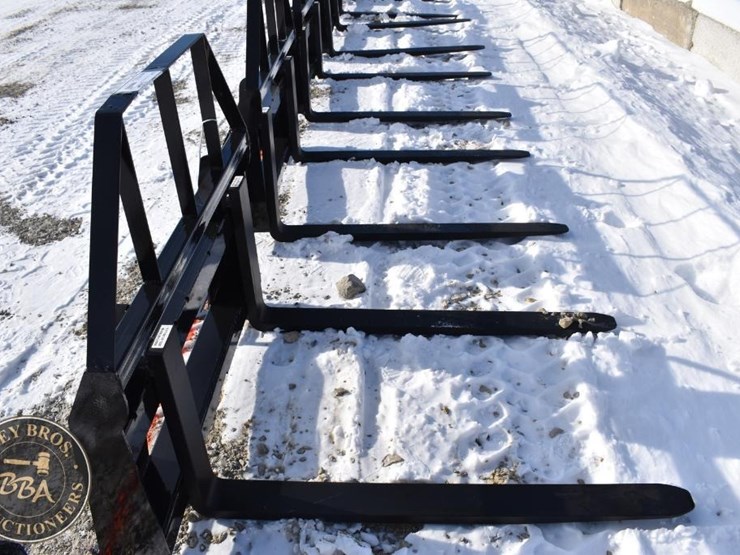 agt-industrial-pallet-fork-attachment-41845-image-4