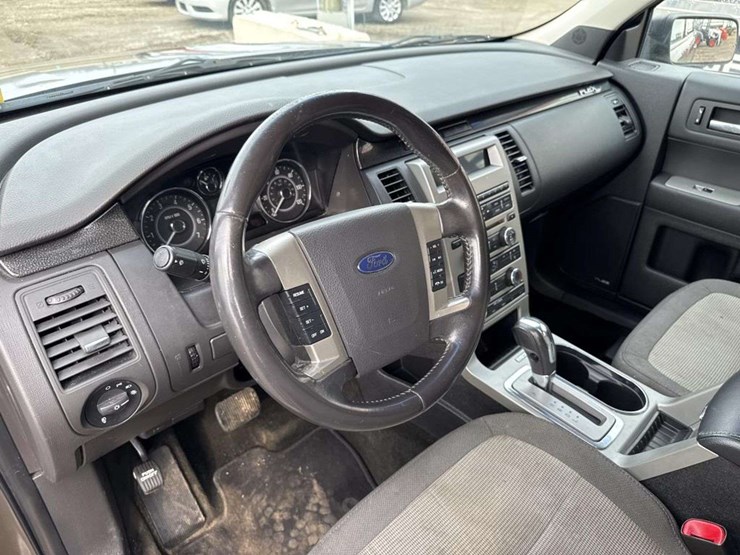 2012-ford-flex-image-21