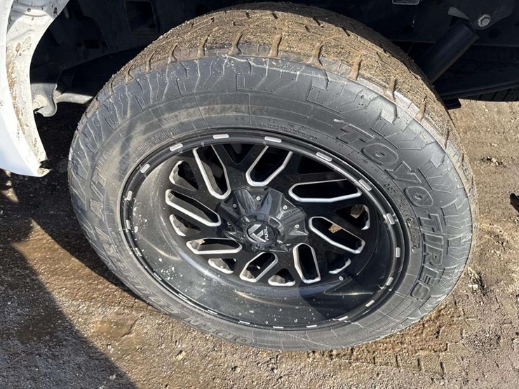 2019-ford-f150-xlt-image-19