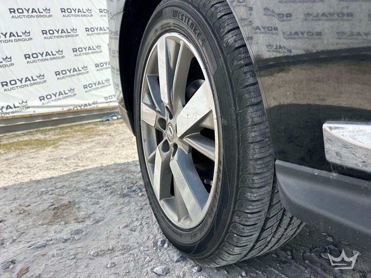 2013-nissan-pathfinder-image-29