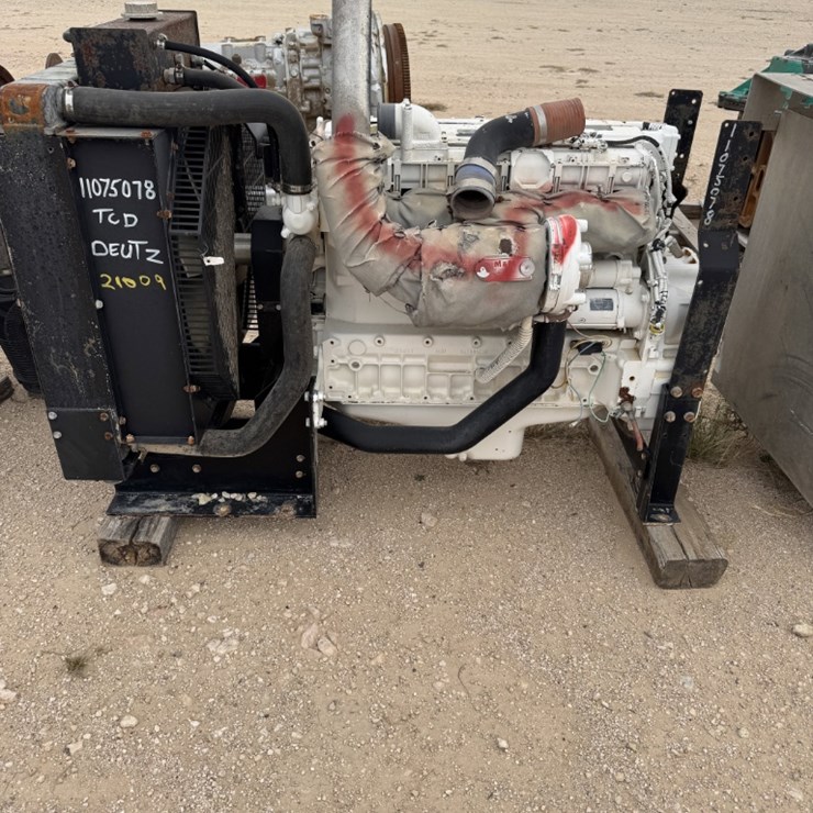 DEUTZ ENGINE