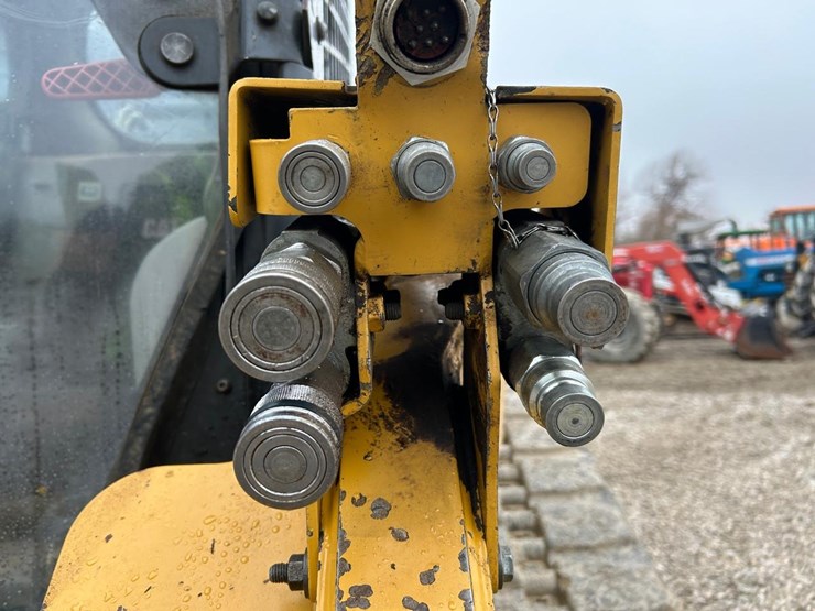 caterpillar-299c-image-11