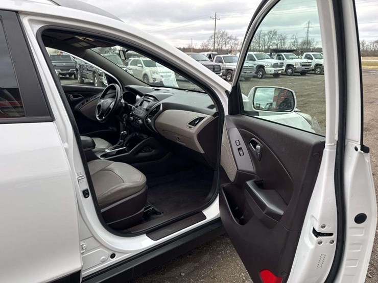 2015-hyundai-tucson-image-17