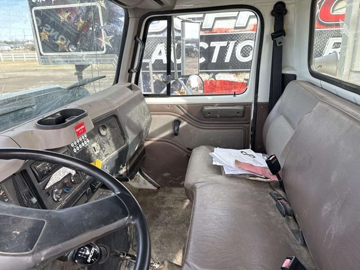 1999-international-4900-image-22