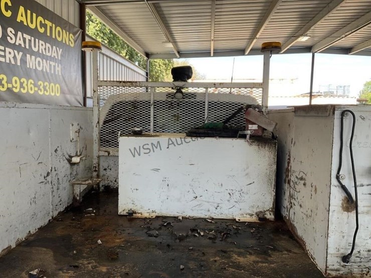 2016-ford-f550-image-10