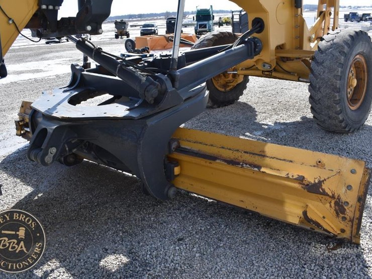 2013-deere-770g-image-20