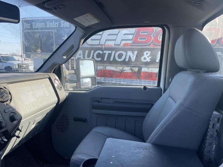 2012-ford-f450-image-14