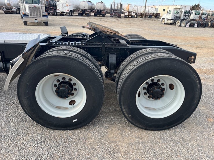 2013-western-star-4900-image-13