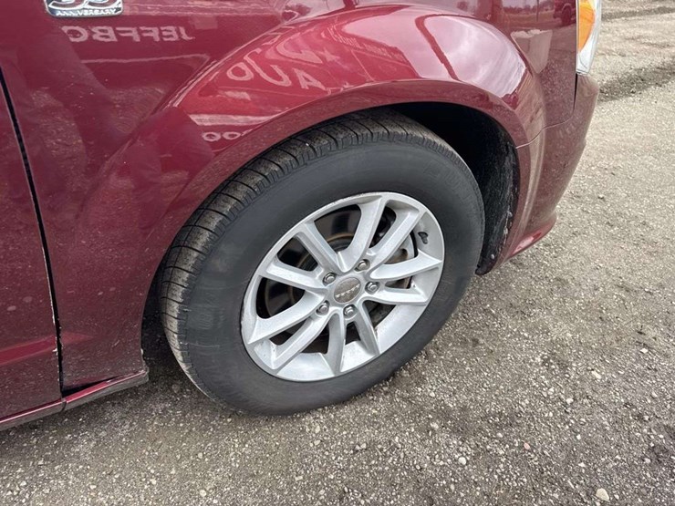 2019-dodge-grand-caravan-image-10