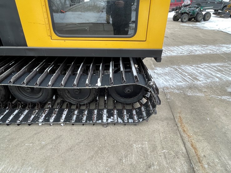 #7566-•-bombardier-snowcat-image-13