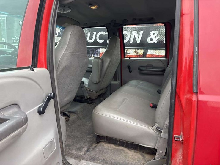 2004-ford-f350-image-15