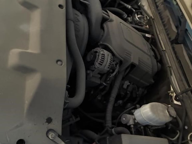 2010-chevrolet-2500hd-image-6