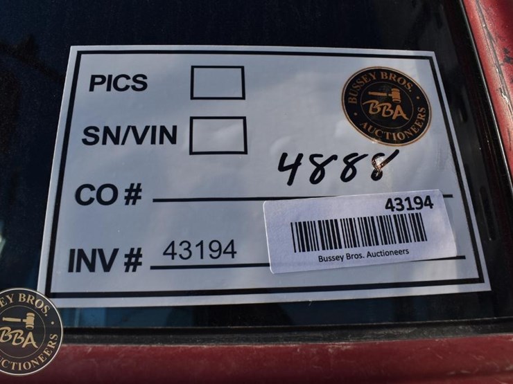 2004-peterbilt-379-image-57