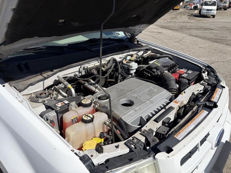 2012-ford-escape-hybrid-image-7