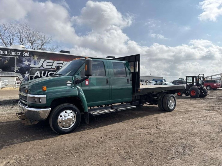 2009-chevrolet-kodiak-c5500-image-1