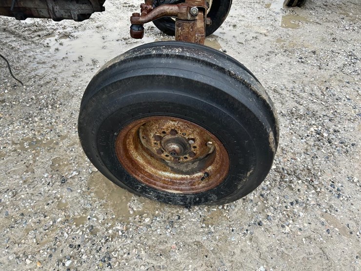 massey-ferguson-1085-image-9