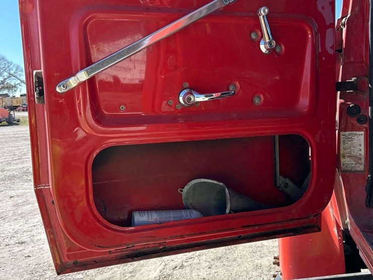 1995-ford-lt9000-image-13