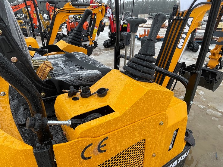 #5408-•-miva-va15-mini-excavator-image-18