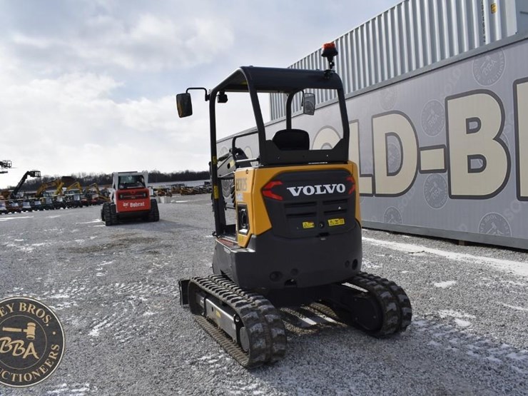 2023-volvo-ecr25-electric-image-6