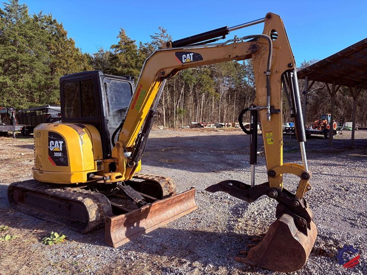 2016-cat-305e2-mini-excavator-image-5