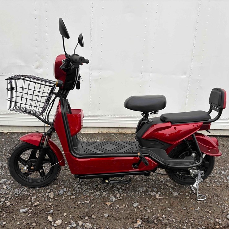 UNUSED Battery Powered Moped