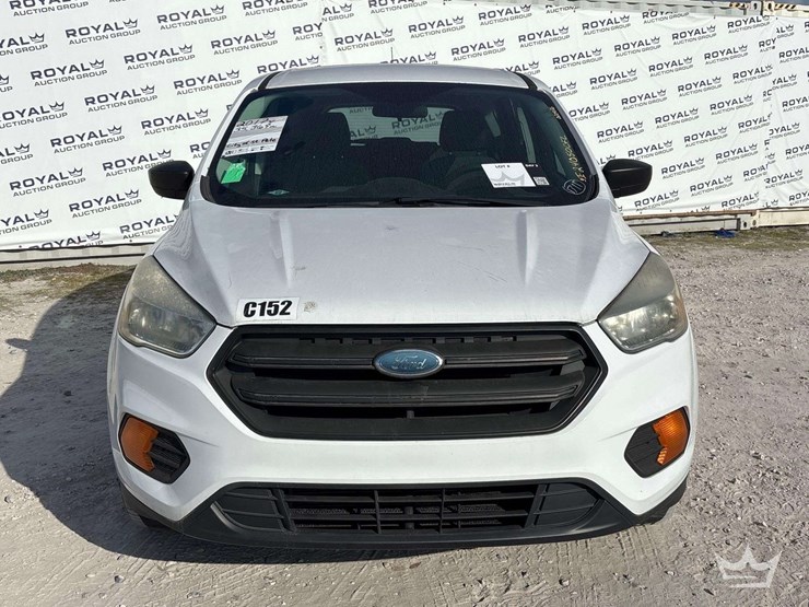 2017-ford-escape-image-32