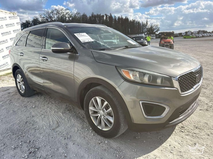 2016-kia-sorento-image-2