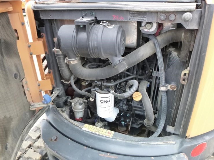 2017-case-cx33c-image-25