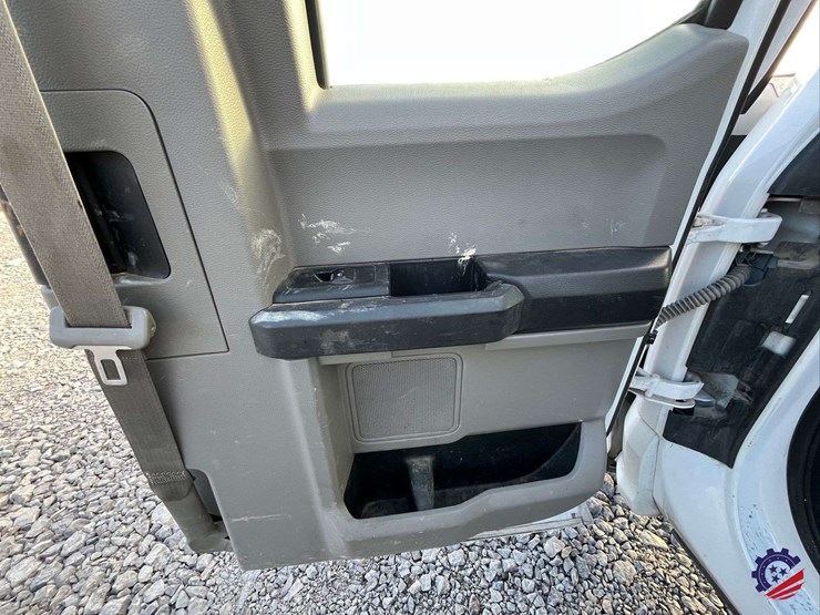 2019-ford-f150-xl-image-46