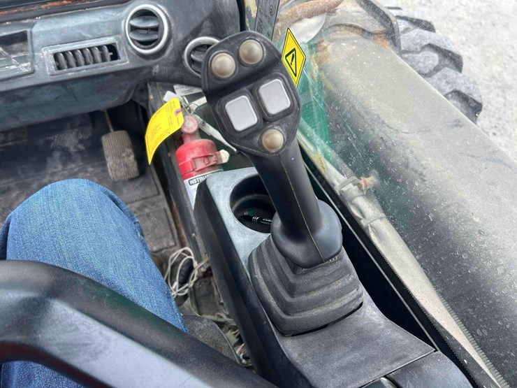 2018-jcb-270-image-33