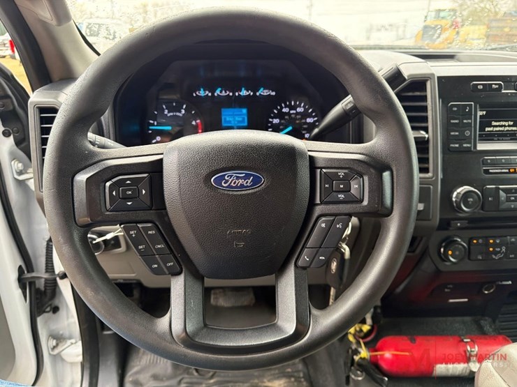 2017-ford-f550-image-25