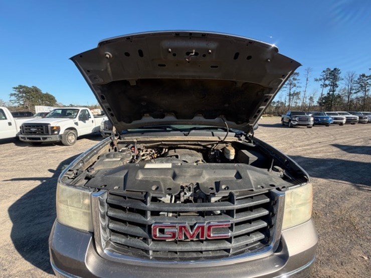 2007-gmc-2500-image-48