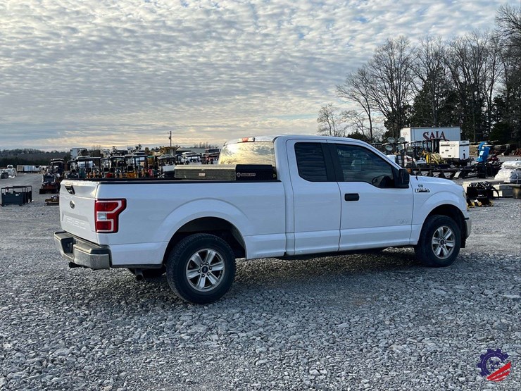 2020-ford-f150-xl-image-4
