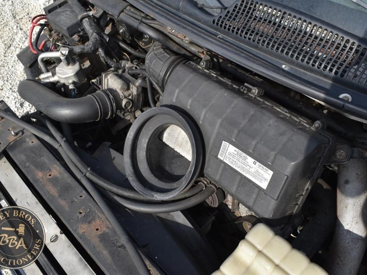 2008-gmc-topkick-c5500-image-35